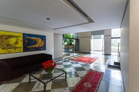 Apartamento à venda com 160m², 3 quartos e 2 vagas Apartamento à venda com 160m², 3 quartos e 2 vagasHall de entrada