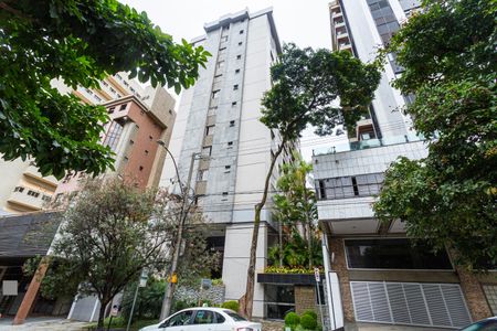 Apartamento à venda com 160m², 3 quartos e 2 vagas Apartamento à venda com 160m², 3 quartos e 2 vagasFachada