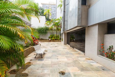 Apartamento à venda com 160m², 3 quartos e 2 vagas Apartamento à venda com 160m², 3 quartos e 2 vagasÁrea Comum - Área Verde