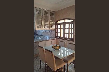 Casa à venda com 3 quartos, 180m² em Jardim Santa Clara, Guarulhos