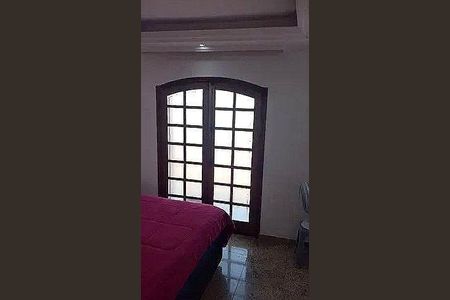 Casa à venda com 180m², 3 quartos e 4 vagas