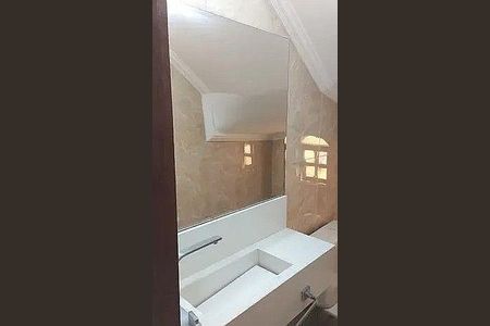 Casa à venda com 180m², 3 quartos e 4 vagas