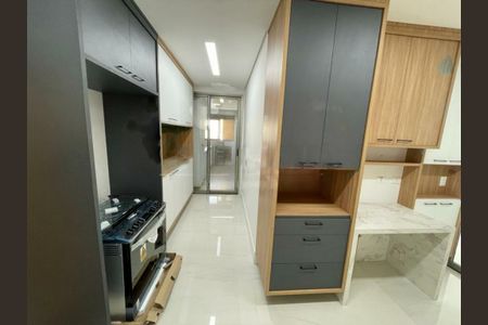 Apartamento à venda com 3 quartos, 186m² em Real Parque, São Paulo