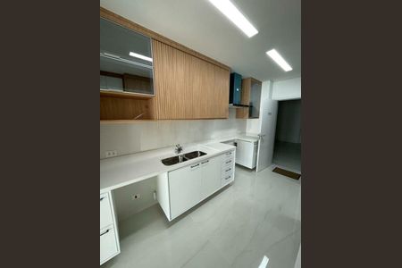 Apartamento à venda com 3 quartos, 186m² em Real Parque, São Paulo