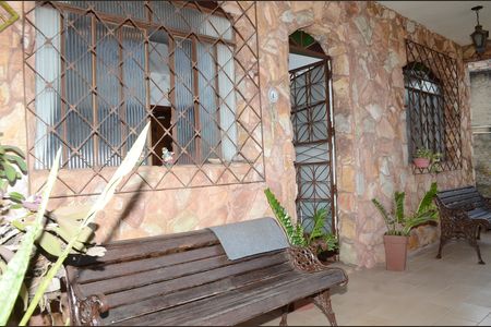 Casa à venda com 428m², 3 quartos e 3 vagasFachada