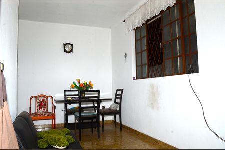Casa à venda com 428m², 3 quartos e 3 vagasSala de TV