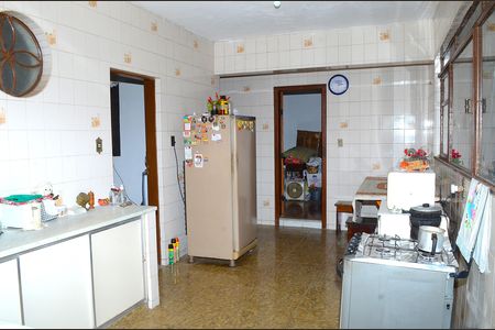 Casa à venda com 428m², 3 quartos e 3 vagasCozinha