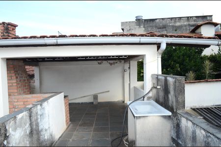 Casa à venda com 428m², 3 quartos e 3 vagasTerraço