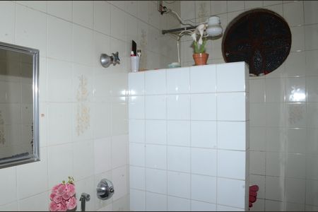 Casa à venda com 428m², 3 quartos e 3 vagasBanheiro Corredor