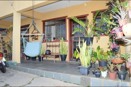 Casa à venda com 428m², 3 quartos e 3 vagasVaranda