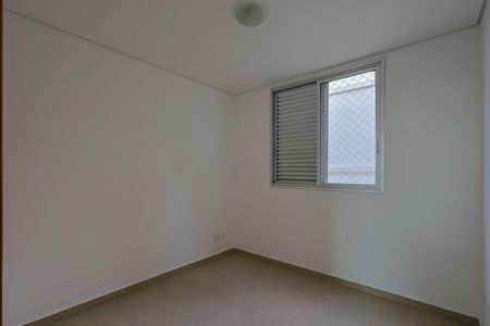 Apartamento à venda com 76m², 3 quartos e 2 vagas Apartamento à venda com 76m², 3 quartos e 2 vagasQuarto