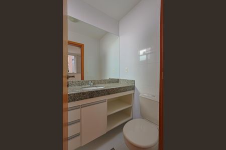 Apartamento à venda com 76m², 3 quartos e 2 vagas Apartamento à venda com 76m², 3 quartos e 2 vagasBanheiro da suíte