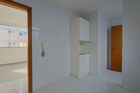 Apartamento à venda com 76m², 3 quartos e 2 vagas Apartamento à venda com 76m², 3 quartos e 2 vagasCozinha