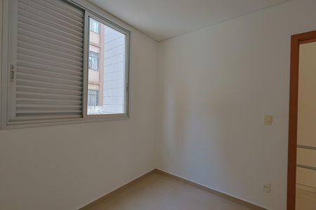 Apartamento à venda com 76m², 3 quartos e 2 vagas Apartamento à venda com 76m², 3 quartos e 2 vagasQuarto 2