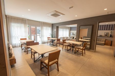 Apartamento à venda com 48m², 2 quartos e 1 vaga Apartamento à venda com 48m², 2 quartos e 1 vagaÁrea comum - Salão de festas