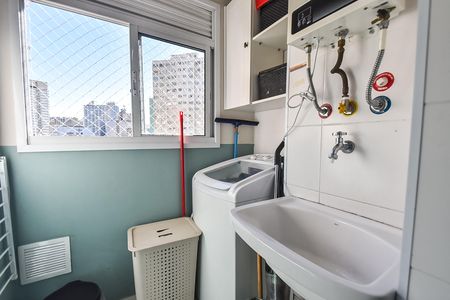 Apartamento à venda com 48m², 2 quartos e 1 vaga Apartamento à venda com 48m², 2 quartos e 1 vagaÁrea de serviço