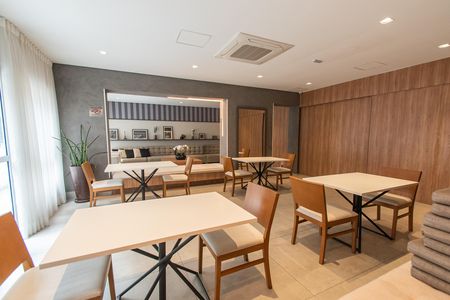 Apartamento à venda com 48m², 2 quartos e 1 vaga Apartamento à venda com 48m², 2 quartos e 1 vagaÁrea comum - Salão de festas