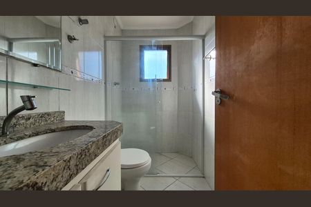 Apartamento para alugar com 80m², 3 quartos e 2 vagas Apartamento para alugar com 80m², 3 quartos e 2 vagasBanheiro da suíte
