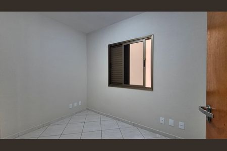 Apartamento para alugar com 80m², 3 quartos e 2 vagas Apartamento para alugar com 80m², 3 quartos e 2 vagasQuarto