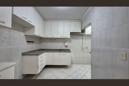 Apartamento para alugar com 80m², 3 quartos e 2 vagas Apartamento para alugar com 80m², 3 quartos e 2 vagasCozinha