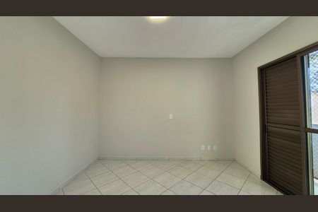 Apartamento para alugar com 80m², 3 quartos e 2 vagas Apartamento para alugar com 80m², 3 quartos e 2 vagasSuíte