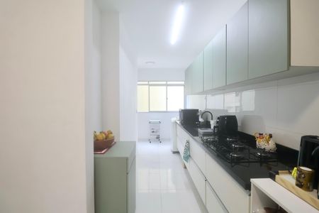 Apartamento para alugar com 174m², 3 quartos e 2 vagas Apartamento para alugar com 174m², 3 quartos e 2 vagasCozinha