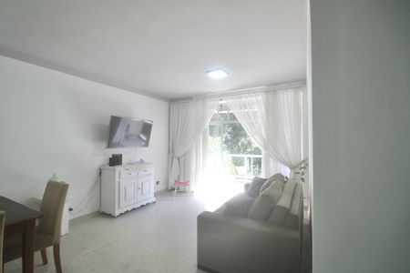 Apartamento para alugar com 174m², 3 quartos e 2 vagas Apartamento para alugar com 174m², 3 quartos e 2 vagasSala