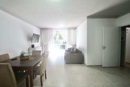 Apartamento para alugar com 174m², 3 quartos e 2 vagas Apartamento para alugar com 174m², 3 quartos e 2 vagasSala