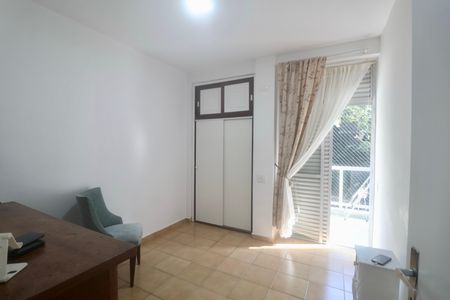 Apartamento para alugar com 174m², 3 quartos e 2 vagas Apartamento para alugar com 174m², 3 quartos e 2 vagasQuarto