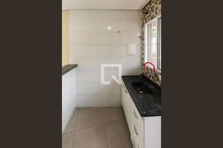 Casa de condomínio à venda com 390m², 24 quartos e 12 vagas Casa de condomínio à venda com 390m², 24 quartos e 12 vagasKit 6 - Cozinha