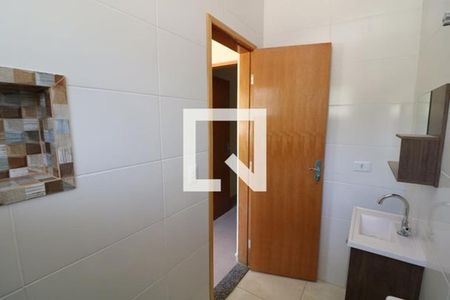 Casa de condomínio à venda com 390m², 24 quartos e 12 vagas Casa de condomínio à venda com 390m², 24 quartos e 12 vagasKit 4- Banheiro