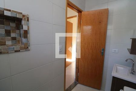 Casa de condomínio à venda com 390m², 24 quartos e 12 vagas Casa de condomínio à venda com 390m², 24 quartos e 12 vagasKit 16- Banheiro