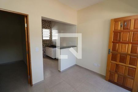 Casa de condomínio à venda com 390m², 24 quartos e 12 vagas Casa de condomínio à venda com 390m², 24 quartos e 12 vagasKit 11 - Sala