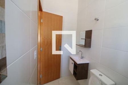 Casa de condomínio à venda com 390m², 24 quartos e 12 vagas Casa de condomínio à venda com 390m², 24 quartos e 12 vagasKit 4- Banheiro