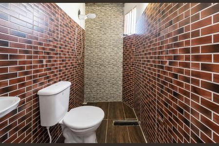 Casa para alugar com 120m², 2 quartos e sem vaga Casa para alugar com 120m², 2 quartos e sem vagaBanheiro