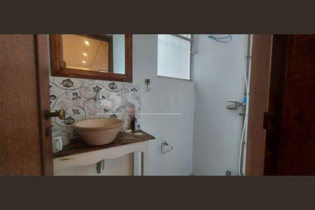Casa à venda com 3 quartos, 201m² em Vila Alexandria, São Paulo