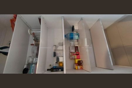 Casa à venda com 3 quartos, 201m² em Vila Alexandria, São Paulo