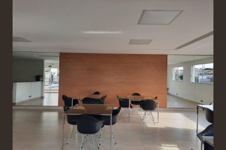 Apartamento para alugar com 43m², 2 quartos e 1 vaga Apartamento para alugar com 43m², 2 quartos e 1 vagaÁrea comum - Salão de festas