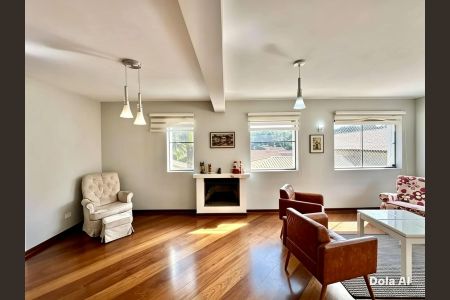 Casa para alugar com 5 quartos, 600m² em Parque Dom Henrique, Cotia
