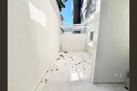 Apartamento à venda com 56m², 2 quartos e sem vaga Apartamento à venda com 56m², 2 quartos e sem vagaGarden