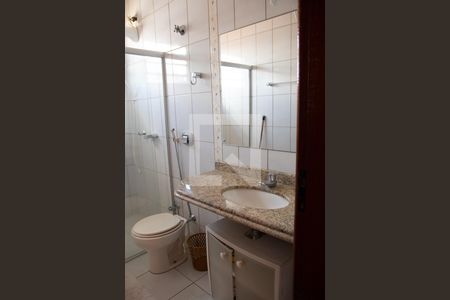 Casa à venda com 390m², 6 quartos e 4 vagas Casa à venda com 390m², 6 quartos e 4 vagasBanheiro da Suíte 3