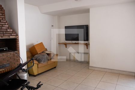 Casa à venda com 390m², 6 quartos e 4 vagas Casa à venda com 390m², 6 quartos e 4 vagasQuintal