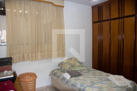 Casa à venda com 390m², 6 quartos e 4 vagas Casa à venda com 390m², 6 quartos e 4 vagasSuíte 02