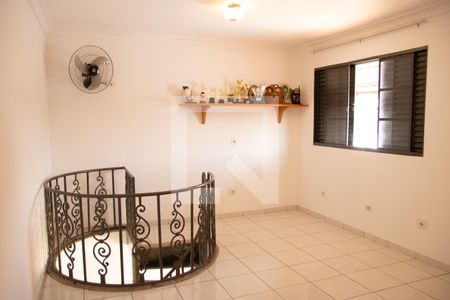 Casa à venda com 390m², 6 quartos e 4 vagas Casa à venda com 390m², 6 quartos e 4 vagasQuarto 02