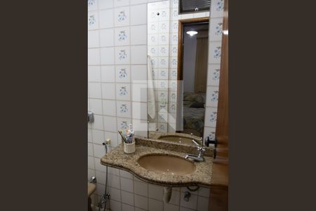 Casa à venda com 390m², 6 quartos e 4 vagas Casa à venda com 390m², 6 quartos e 4 vagasBanheiro da Suíte 2