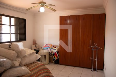 Casa à venda com 390m², 6 quartos e 4 vagas Casa à venda com 390m², 6 quartos e 4 vagasSuíte 03