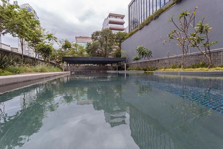 Studio para alugar com 46m², 1 quarto e 1 vaga Studio para alugar com 46m², 1 quarto e 1 vagaÁrea comum - Piscina
