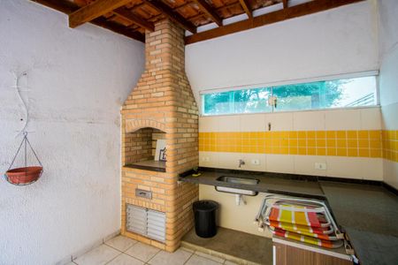 Quintal/Espaço gourmet de casa à venda com 3 quartos, 182m² em Vila Alice, Santo André