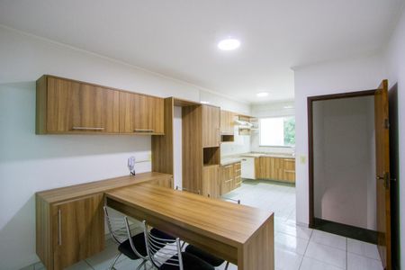 Cozinha de casa à venda com 3 quartos, 182m² em Vila Alice, Santo André