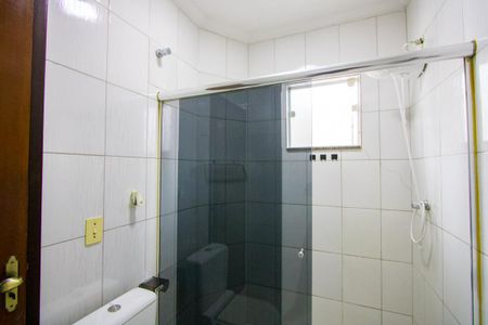 Banheiro do quarto 1 de casa à venda com 3 quartos, 182m² em Vila Alice, Santo André